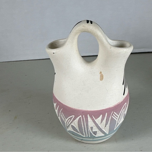 Vintage 1989 Mesa Verda Pottery Set Of 2 Native American Wedding Jugs. Signed 4” - Picture 3 of 8